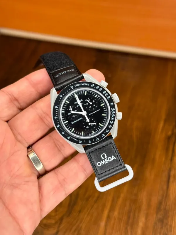 ساعت امگا سواچ مشکی دور صفحه سفید | Omega Swatch Watch